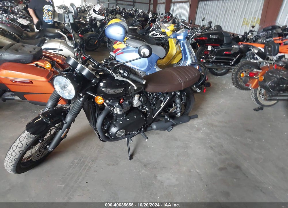 2017 TRIUMPH MOTORCYCLE BONNEVILLE T120/BLACK VIN: SMTD40HL3HT822422