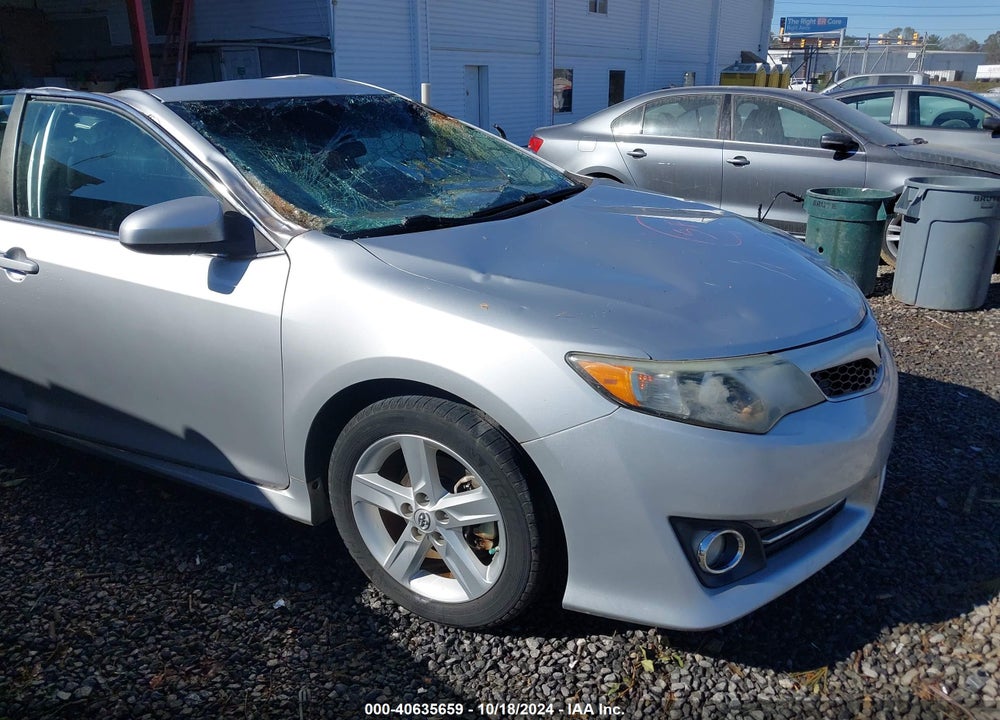 2014 TOYOTA CAMRY SE VIN: 4T1BF1FK5EU389347