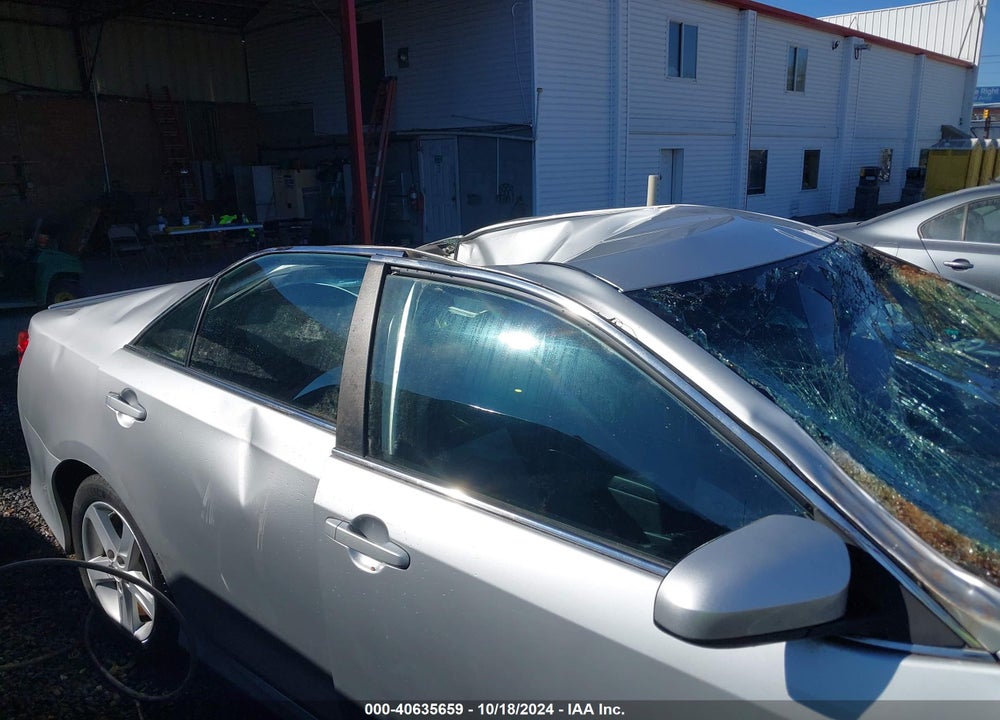 2014 TOYOTA CAMRY SE VIN: 4T1BF1FK5EU389347