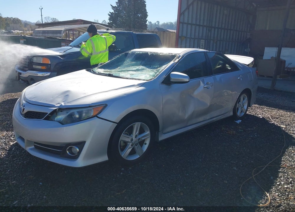 2014 TOYOTA CAMRY SE VIN: 4T1BF1FK5EU389347
