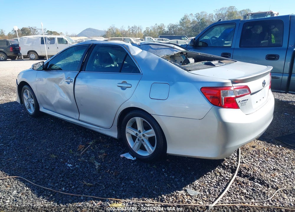 2014 TOYOTA CAMRY SE VIN: 4T1BF1FK5EU389347