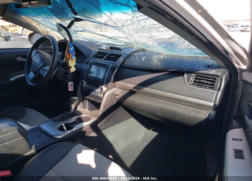 2014 TOYOTA CAMRY SE VIN: 4T1BF1FK5EU389347