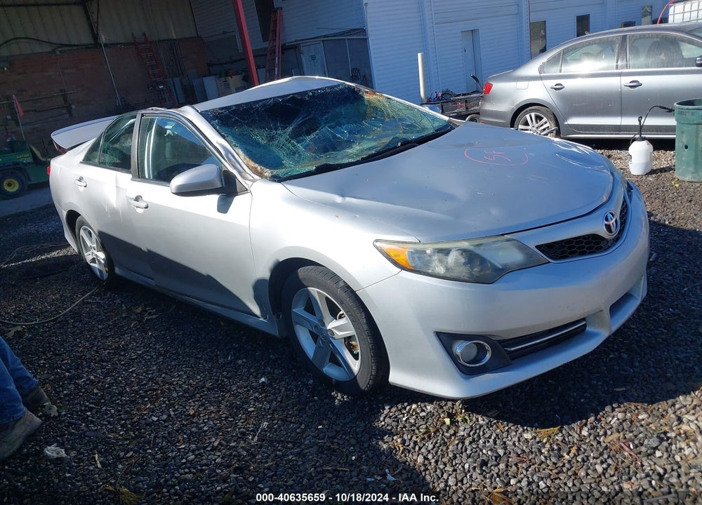 2014 TOYOTA CAMRY SE VIN: 4T1BF1FK5EU389347