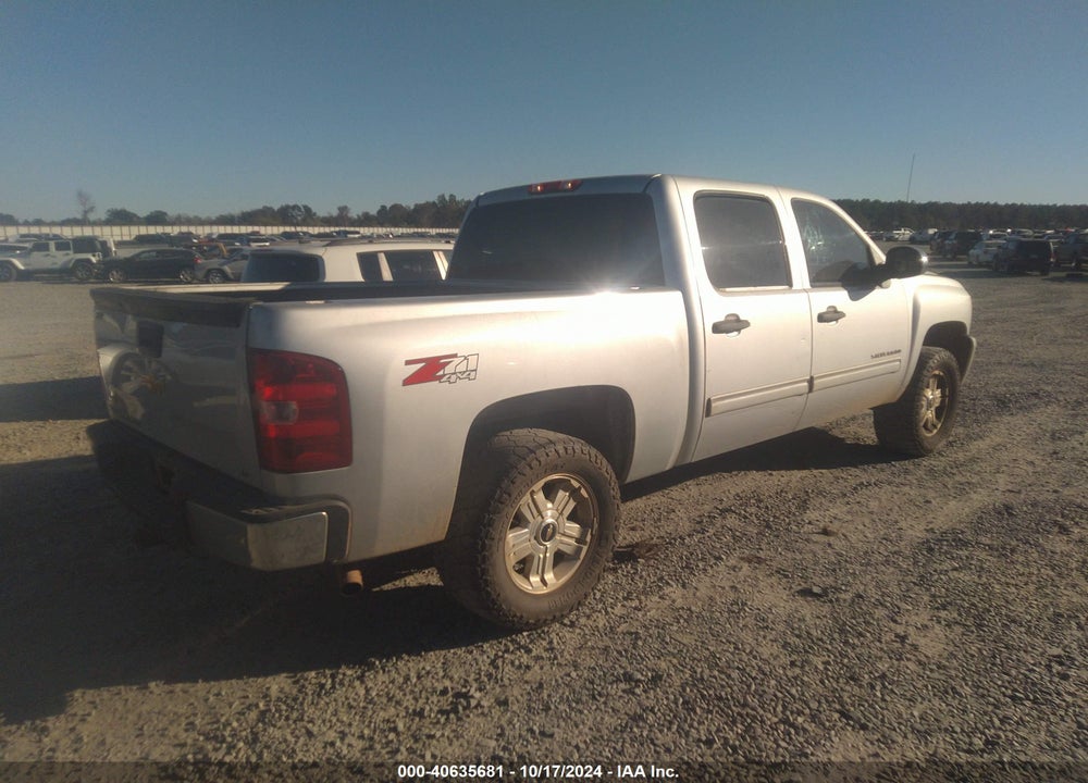 2011 CHEVROLET SILVERADO 1500 LT VIN: 3GCPKSE3XBG325129