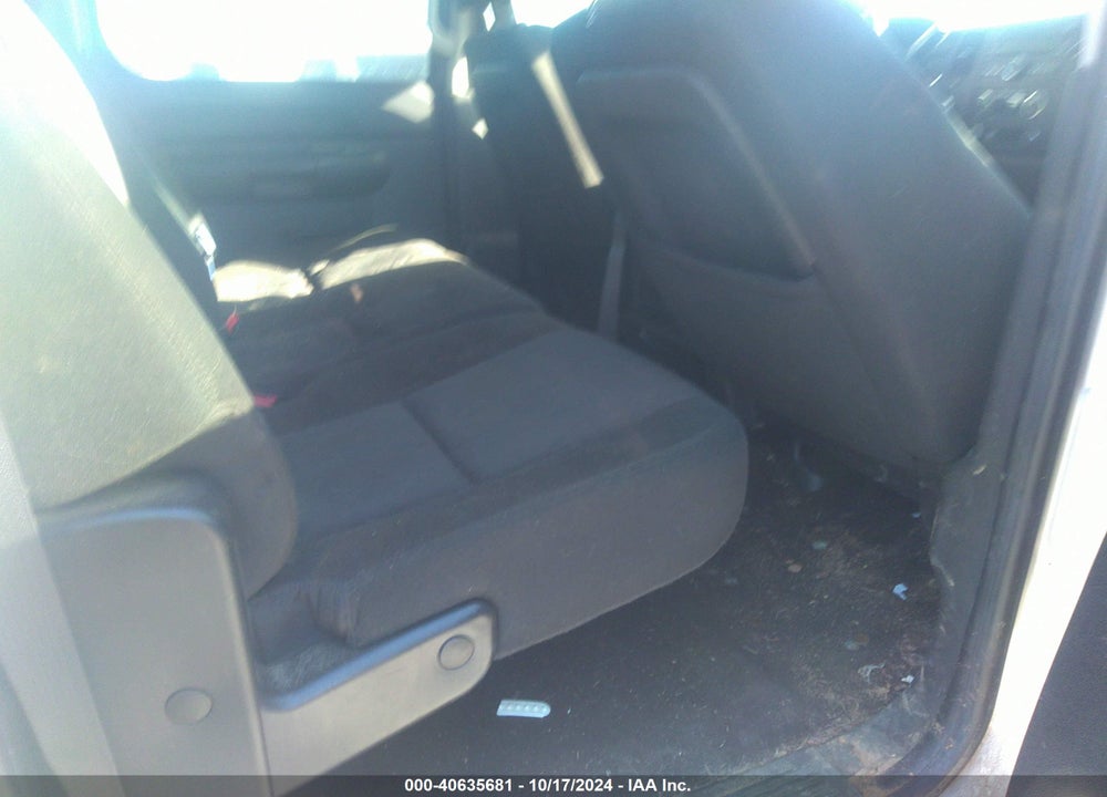 2011 CHEVROLET SILVERADO 1500 LT VIN: 3GCPKSE3XBG325129