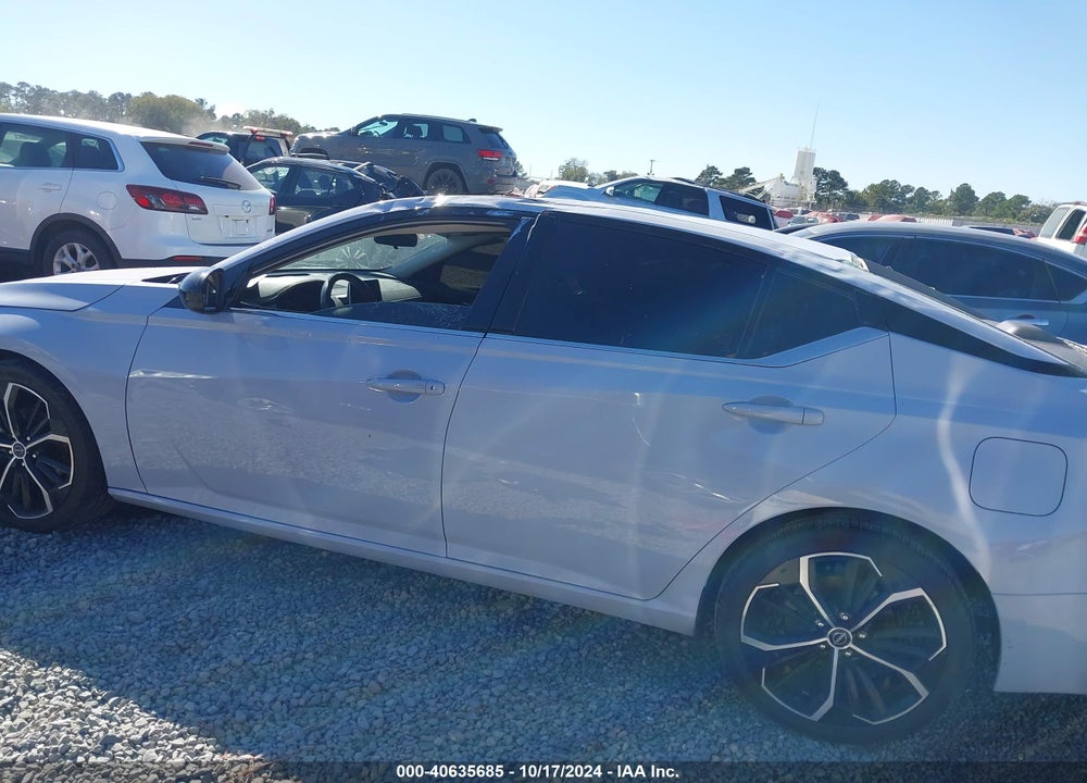 2023 NISSAN ALTIMA SR FWD VIN: 1N4BL4CVXPN328673