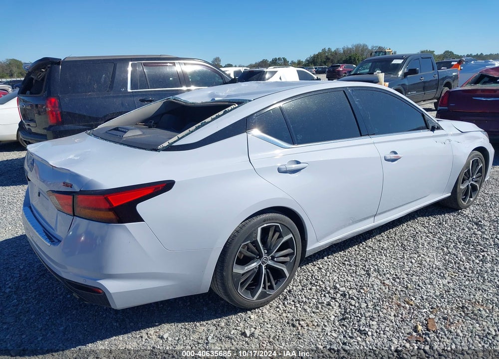 2023 NISSAN ALTIMA SR FWD VIN: 1N4BL4CVXPN328673