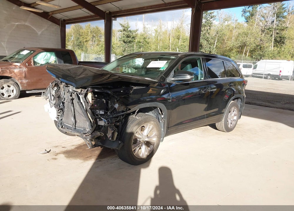 2015 TOYOTA HIGHLANDER XLE V6 VIN: 5TDJKRFHXFS179590