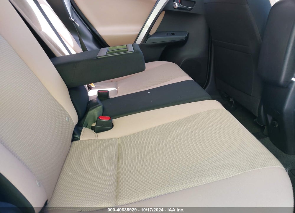 2018 TOYOTA RAV4 ADVENTURE/XLE VIN: JTMWFREV1JJ732442