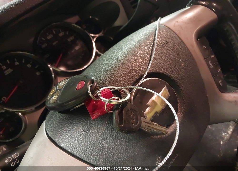 2011 CHEVROLET SILVERADO 1500 VIN: 1GCRKSE32BZ320578