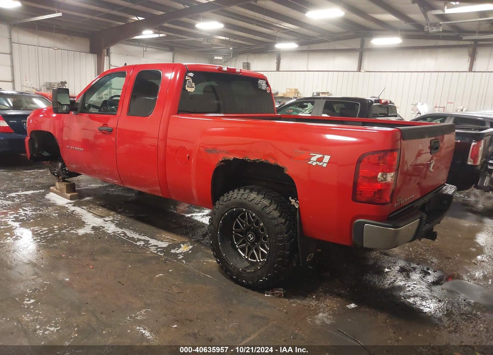 2011 CHEVROLET SILVERADO 1500 VIN: 1GCRKSE32BZ320578