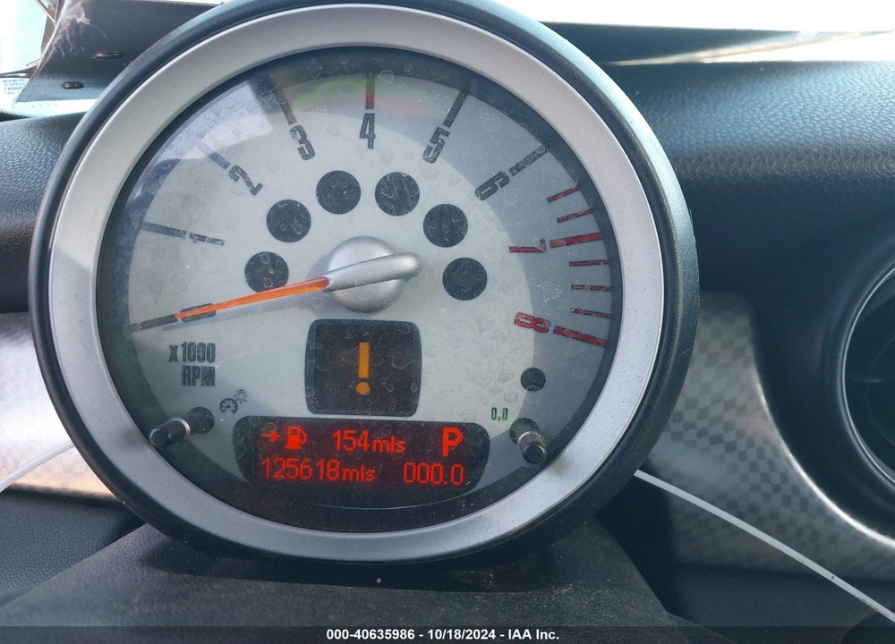 2007 MINI COOPER VIN: WMWMF73597TL88660