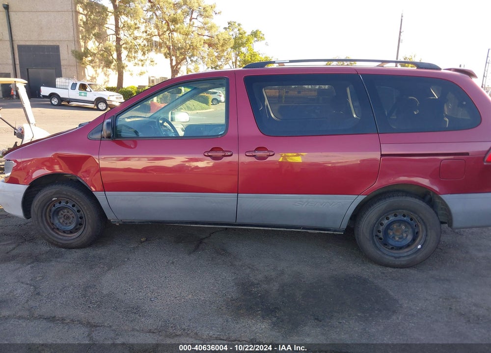 1998 TOYOTA SIENNA LE VIN: 4T3ZF13C0WU056364