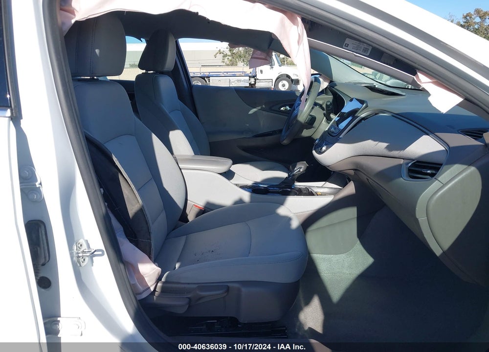 2022 CHEVROLET MALIBU VIN: 1G1ZD5ST1NF104834