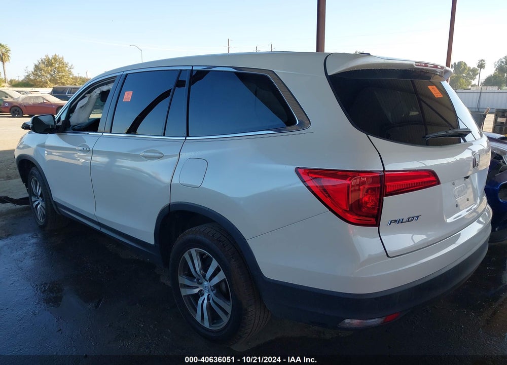2018 HONDA PILOT EX-L VIN: 5FNYF6H8XJB025182