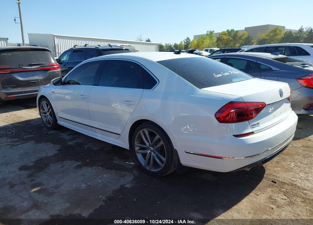 2017 VOLKSWAGEN PASSAT 1.8T R-LINE VIN: 1VWDT7A37HC077157