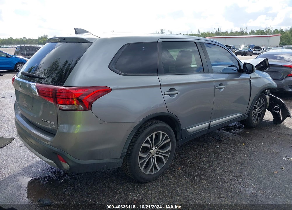 2017 MITSUBISHI OUTLANDER SE VIN: JA4AD3A38HZ038614