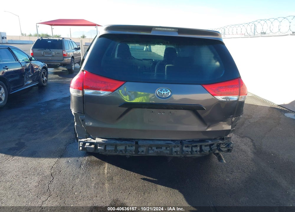 2011 TOYOTA SIENNA BASE V6 VIN: 5TDZK3DC9BS175869