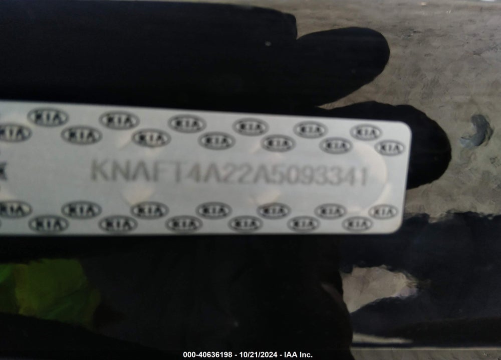 2010 KIA FORTE VIN: KNAFT4A22A5093341