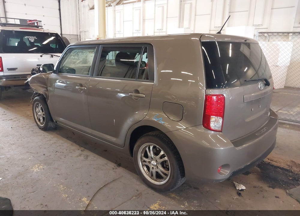2015 SCION XB VIN: JTLZE4FE8FJ071618