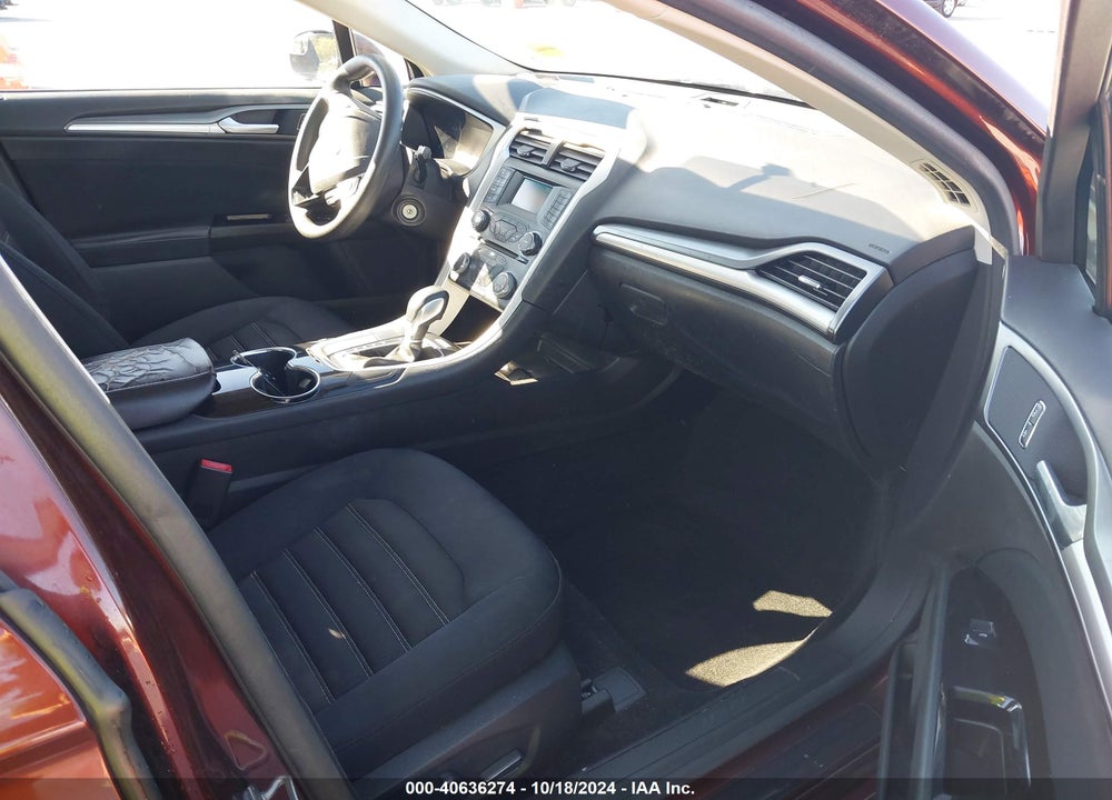 2015 FORD FUSION SE VIN: 3FA6P0H75FR113822