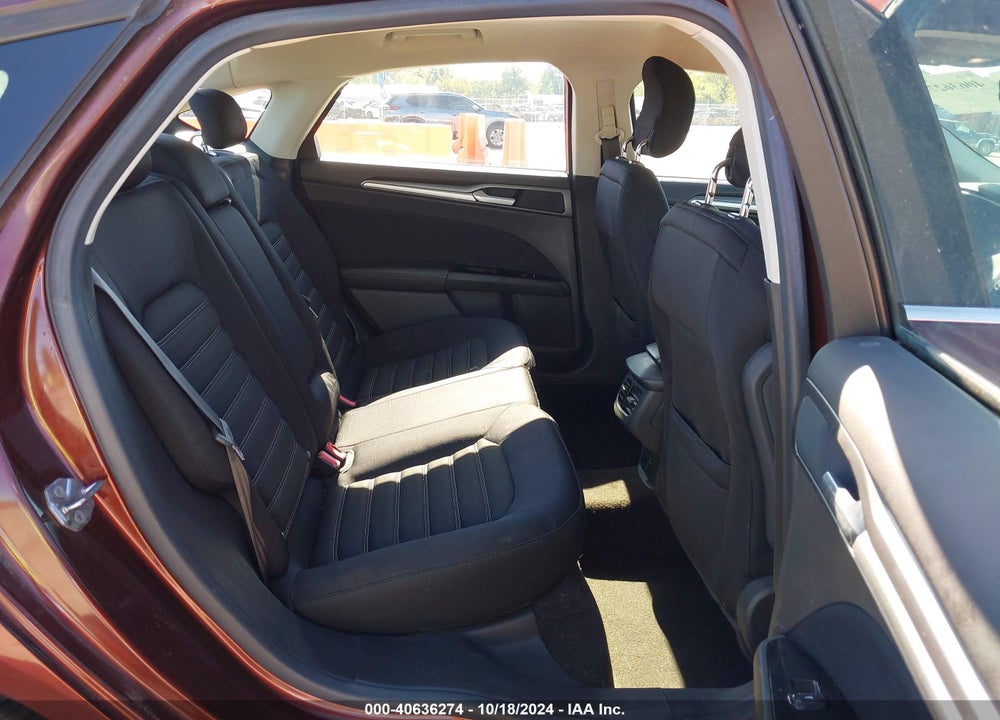 2015 FORD FUSION SE VIN: 3FA6P0H75FR113822