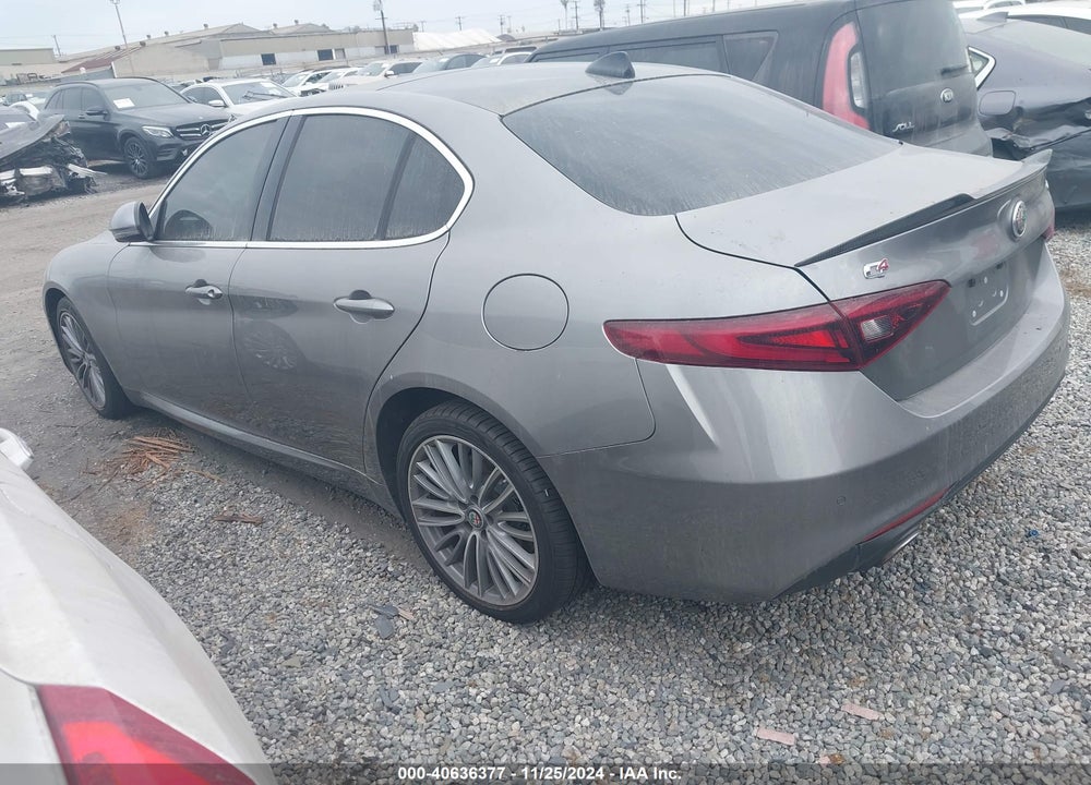2017 ALFA ROMEO GIULIA TI AWD VIN: ZARFAEEN7H7534730