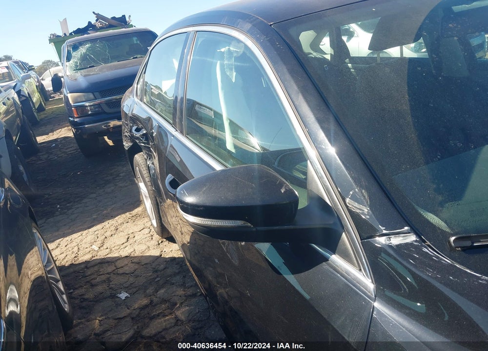 2014 VOLKSWAGEN PASSAT 1.8T WOLFSBURG EDITION VIN: 1VWAT7A39EC031800