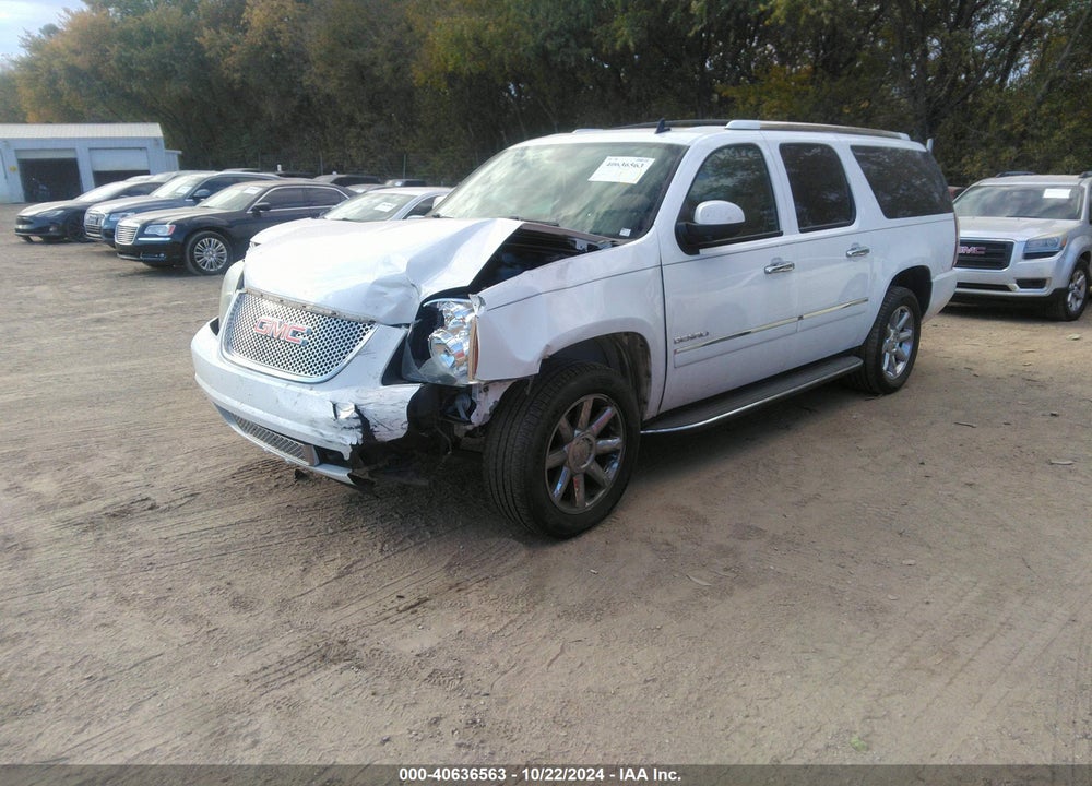 2013 GMC YUKON XL 1500 DENALI VIN: 1GKS2MEFXDR157032