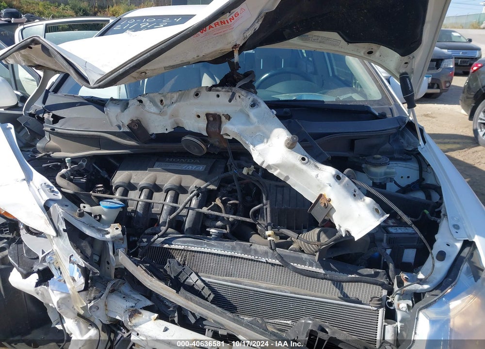 2014 HONDA INSIGHT VIN: JHMZE2H33ES002970