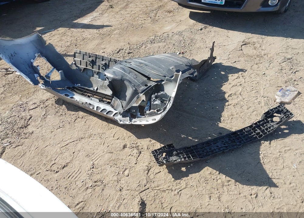 2014 HONDA INSIGHT VIN: JHMZE2H33ES002970
