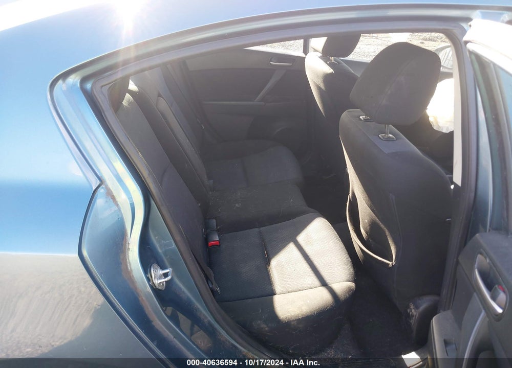 2010 MAZDA MAZDA3 VIN: JM1BL1SG6A1226202