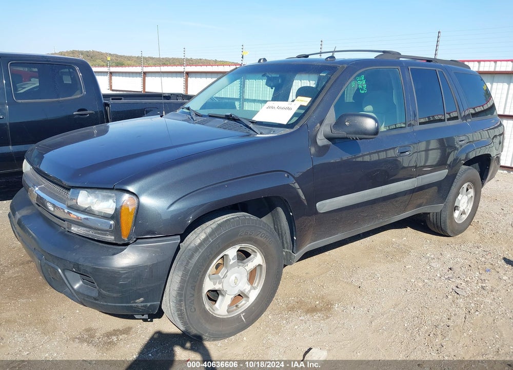 2005 CHEVROLET TRAILBLAZER LS VIN: 1GNDS13S252295877