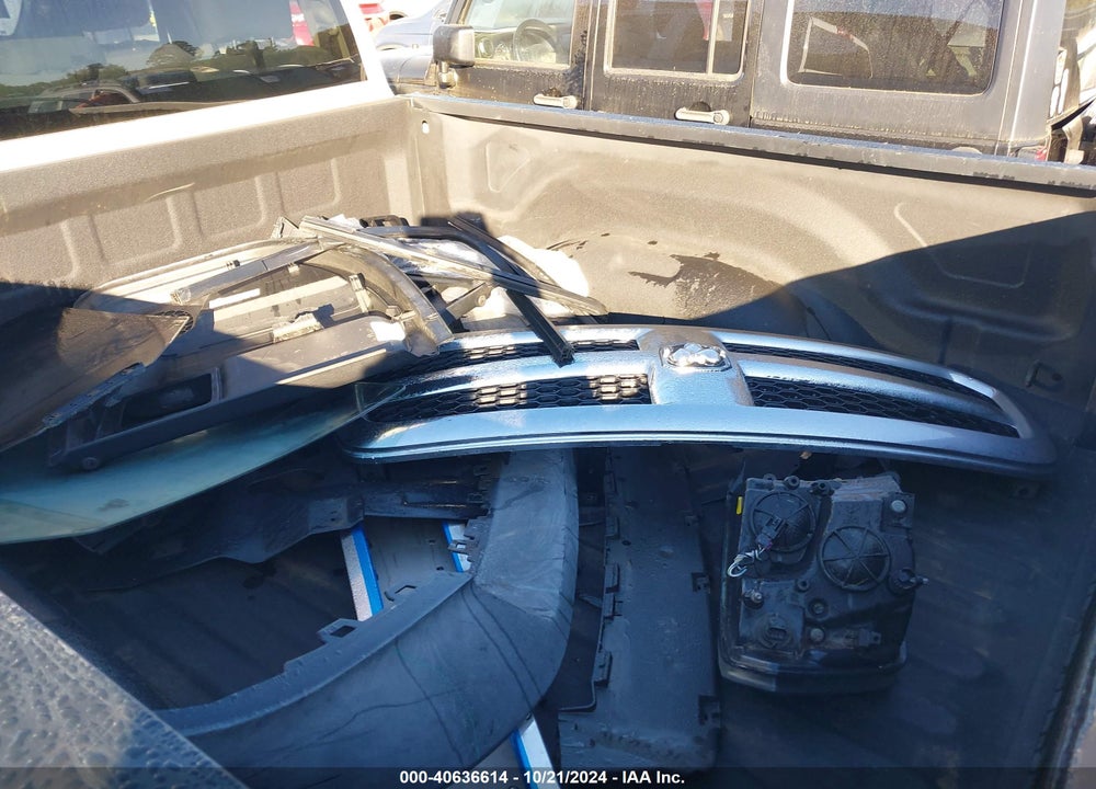 2018 RAM 1500 TRADESMAN 4X4 6'4 BOX VIN: 1C6RR7FG3JS213547