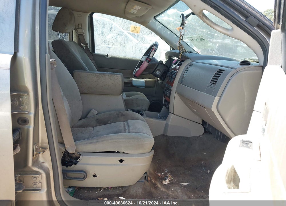 2005 DODGE DURANGO SLT VIN: 1D4HB48N25F568696