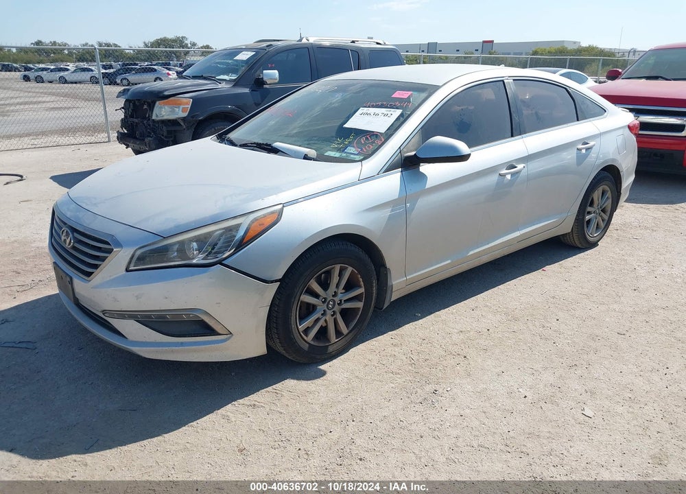 2015 HYUNDAI SONATA SE VIN: 5NPE24AF8FH045855