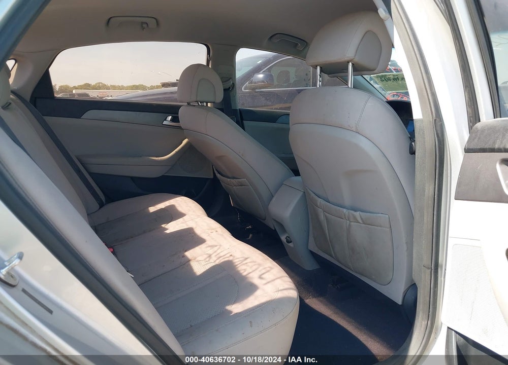 2015 HYUNDAI SONATA SE VIN: 5NPE24AF8FH045855