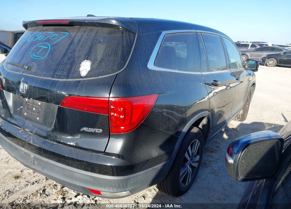 2018 HONDA PILOT EX VIN: 5FNYF6H38JB029039