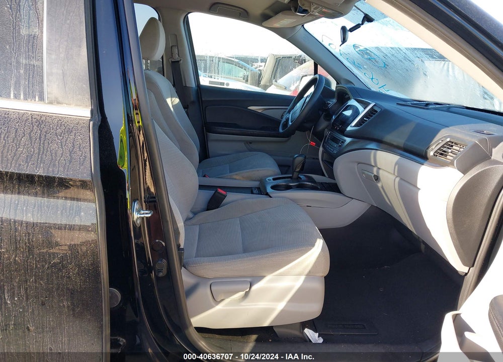 2018 HONDA PILOT EX VIN: 5FNYF6H38JB029039