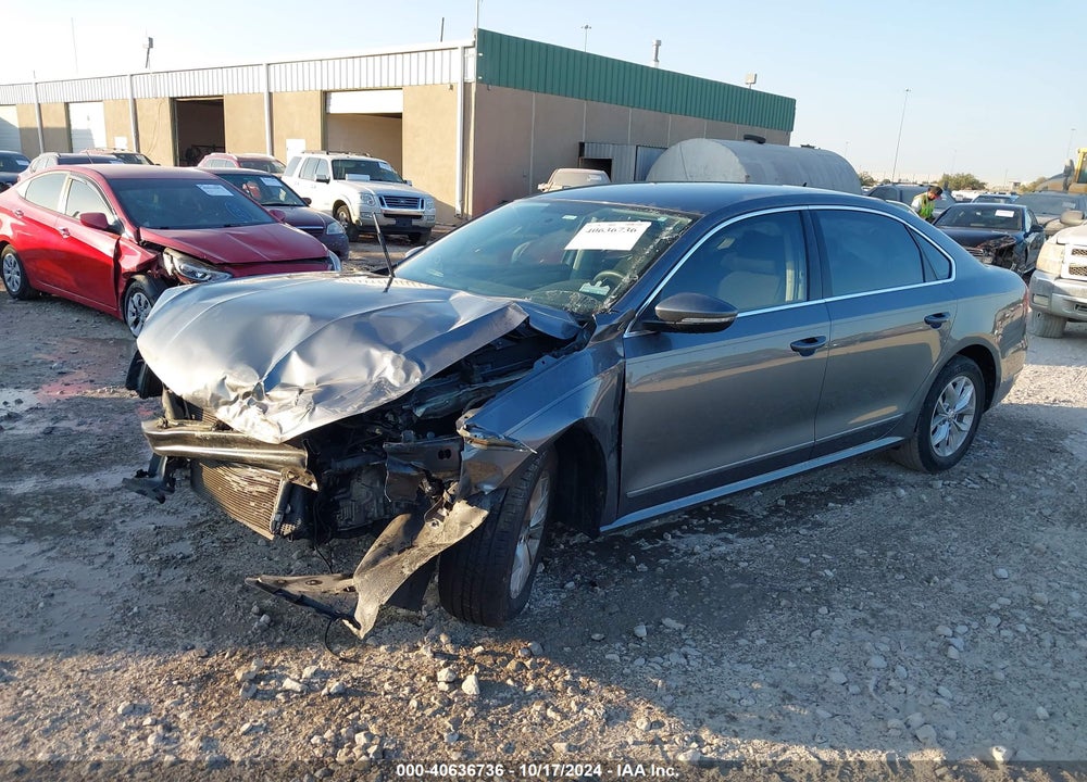 2016 VOLKSWAGEN PASSAT VIN: 1VWAS7A32GC006825