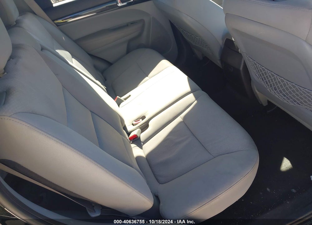 2013 KIA SORENTO LX V6 VIN: 5XYKT4A25DG410820