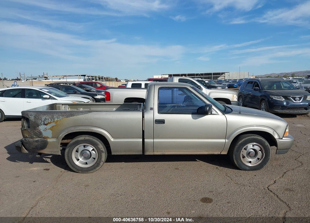 2001 GMC SONOMA SLS VIN: 1GTCS14W01K151213