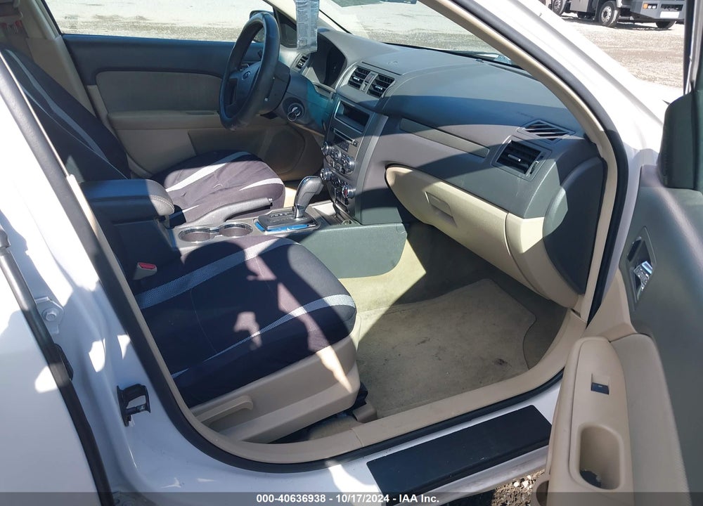 2011 FORD FUSION SE VIN: 3FAHP0HA5BR268594