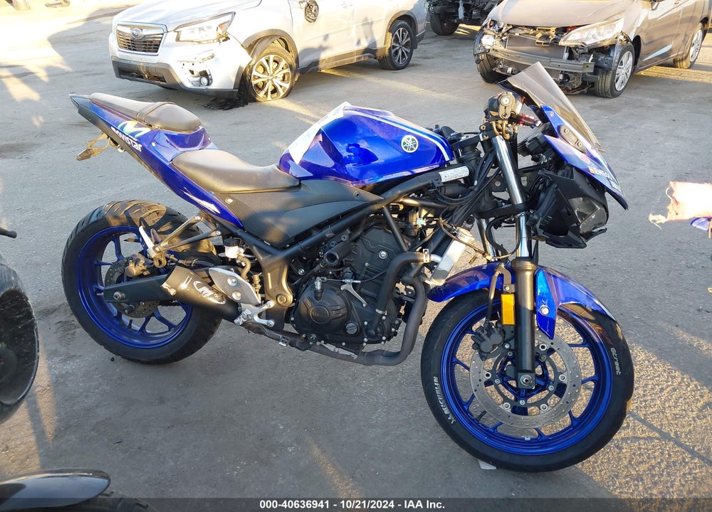 2017 YAMAHA YZFR3 VIN: MH3RH06Y4HK016359