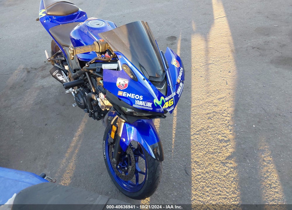 2017 YAMAHA YZFR3 VIN: MH3RH06Y4HK016359