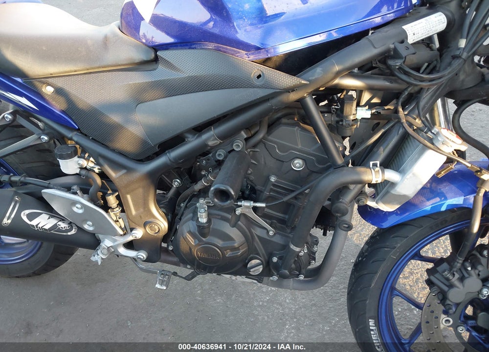 2017 YAMAHA YZFR3 VIN: MH3RH06Y4HK016359