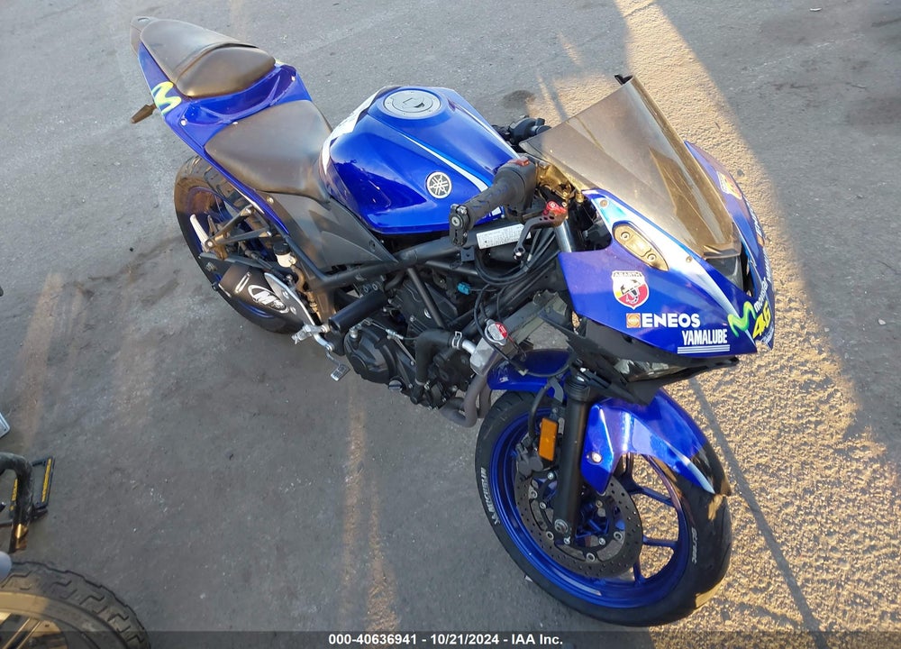 2017 YAMAHA YZFR3 VIN: MH3RH06Y4HK016359