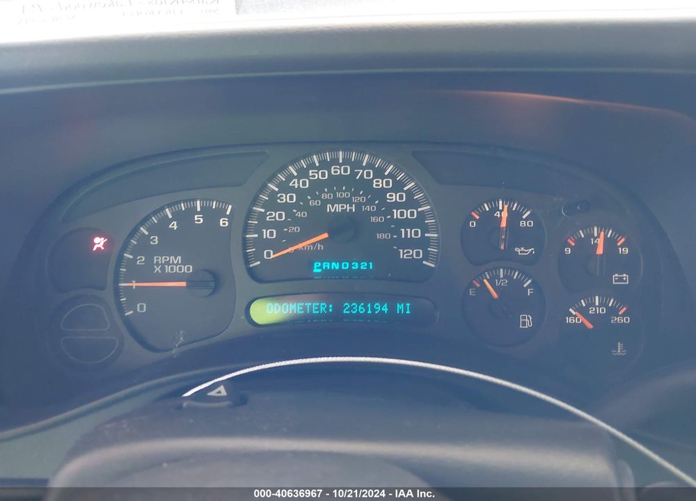 2003 CHEVROLET SUBURBAN 1500 LT VIN: 3GNFK16Z63G276111