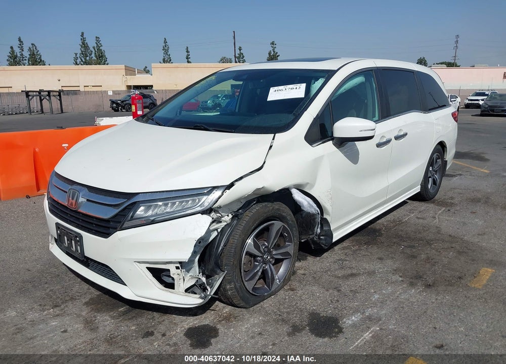 2018 HONDA ODYSSEY TOURING VIN: 5FNRL6H81JB103698