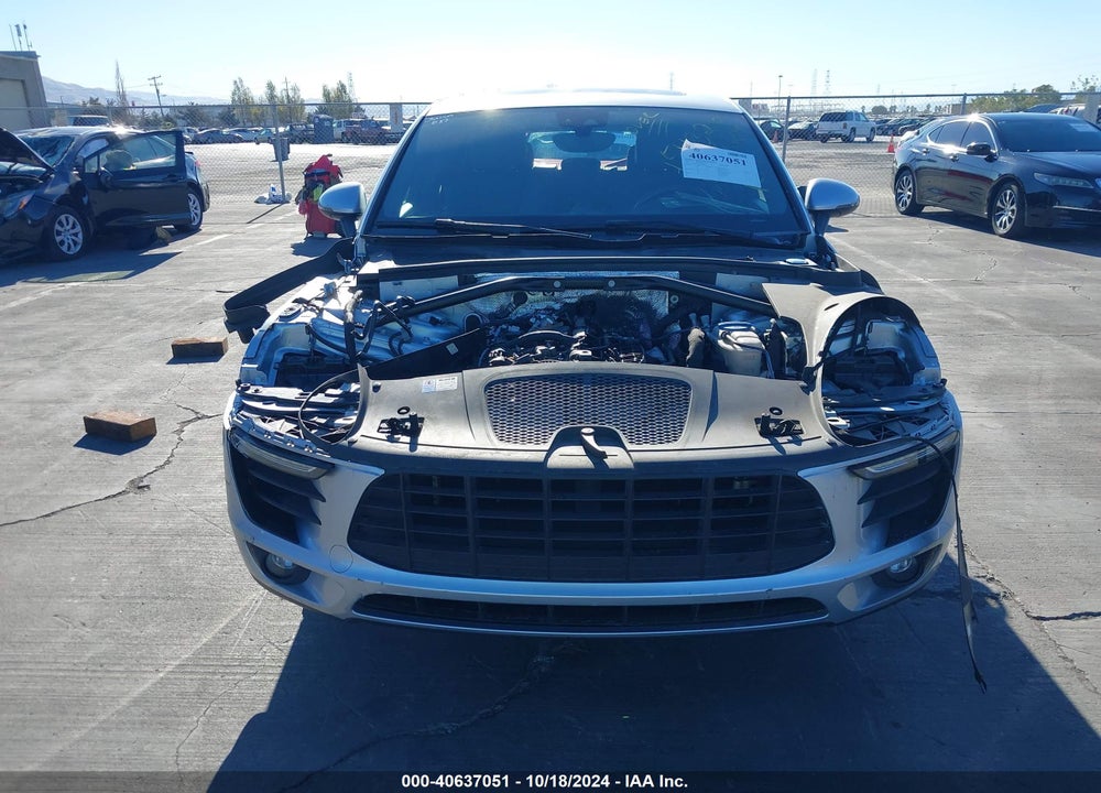 2017 PORSCHE MACAN VIN: WP1AA2A50HLB04925